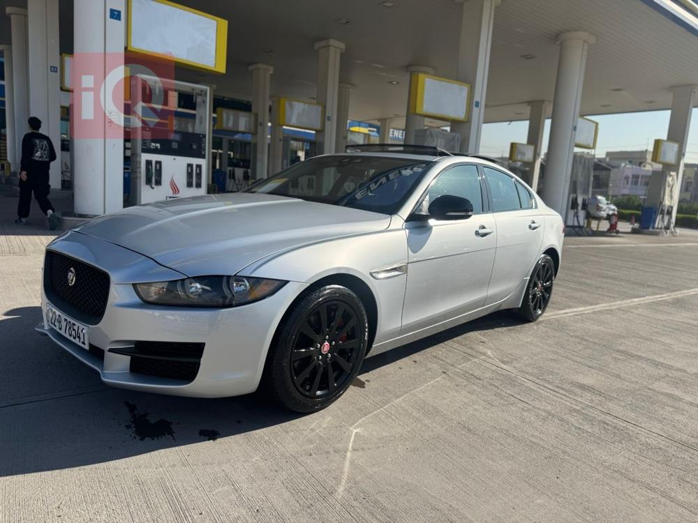 جاگوار XE
